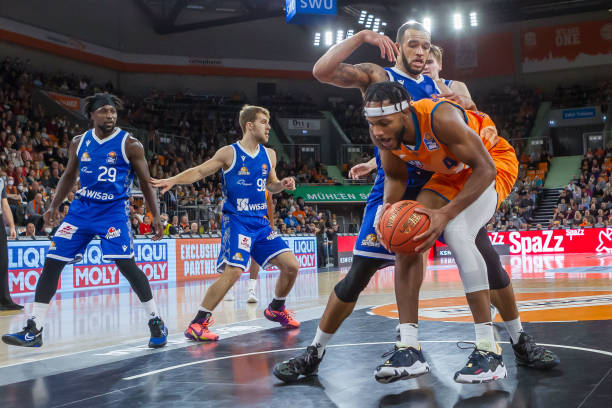 反观欧洲 反观欧洲