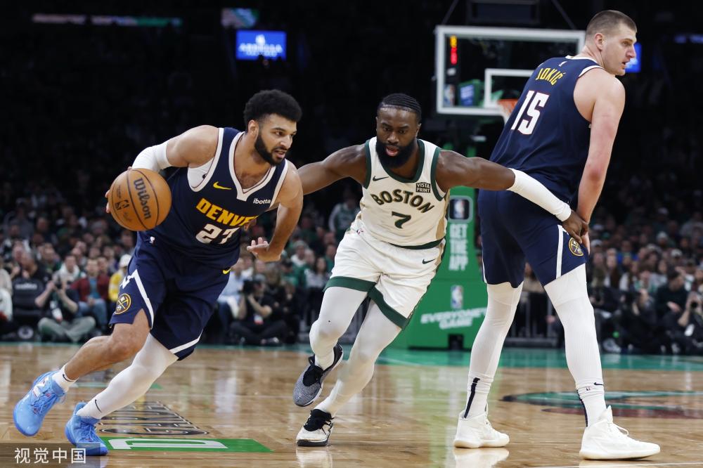 它更多地反 它更多地反